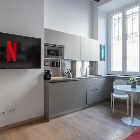 Kramer Apartment *